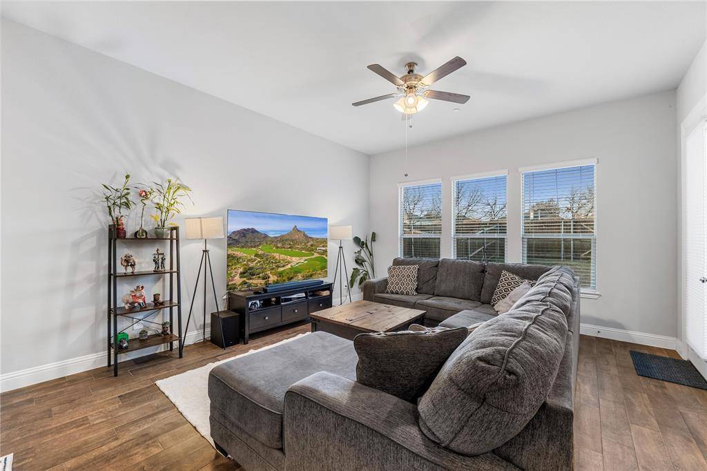 620 Hutchinson Lane, Lewisville, TX 75077