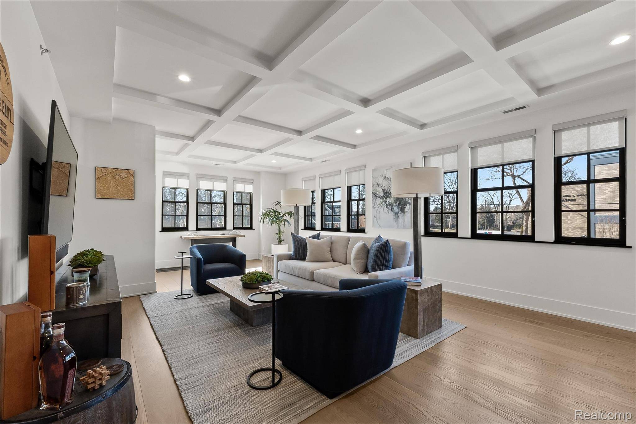 936 W 11 Mile RD, Royal Oak, MI 48067