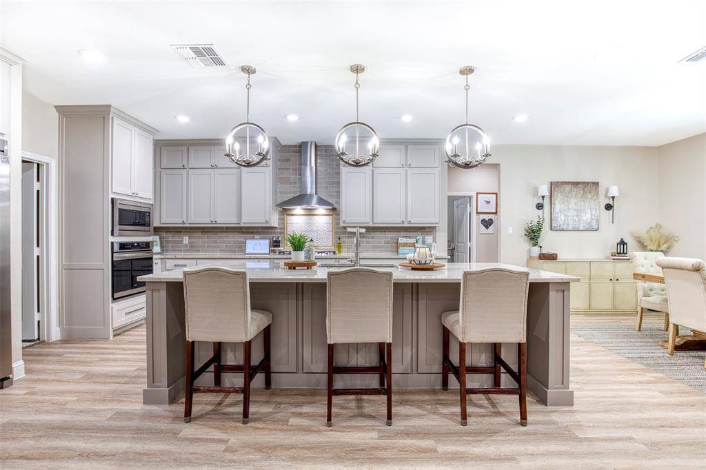 2121 Canyon Lake Road, Wills Point, TX 75169