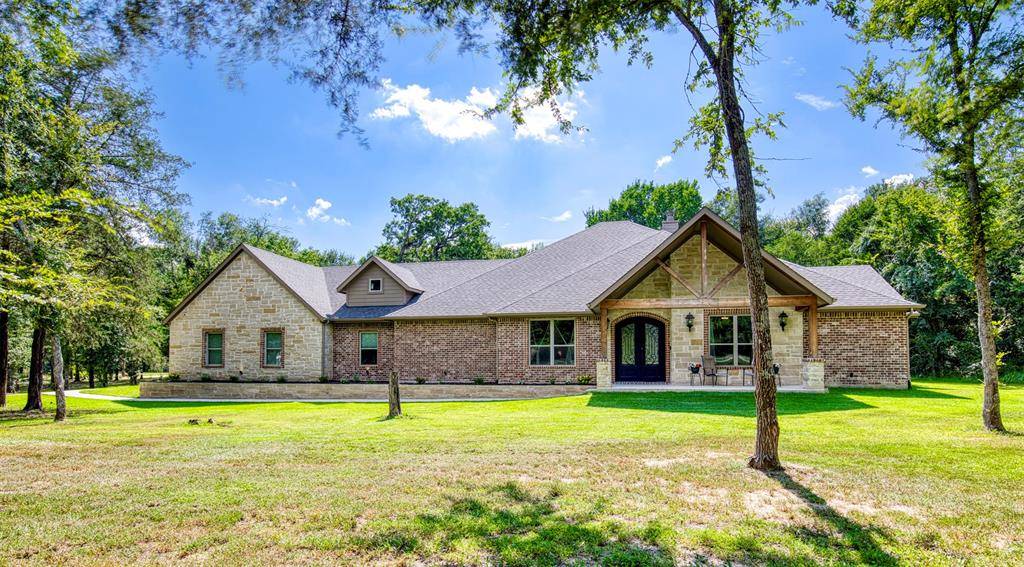 2121 Canyon Lake Road, Wills Point, TX 75169