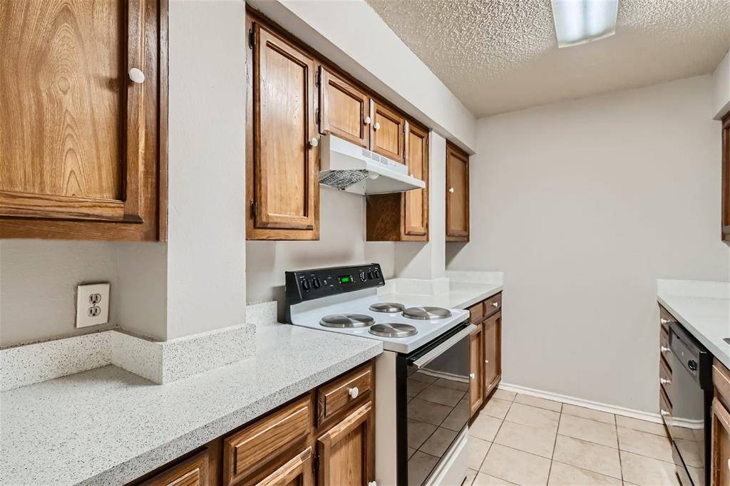 806 Prairie Creek Drive, Princeton, TX 75407