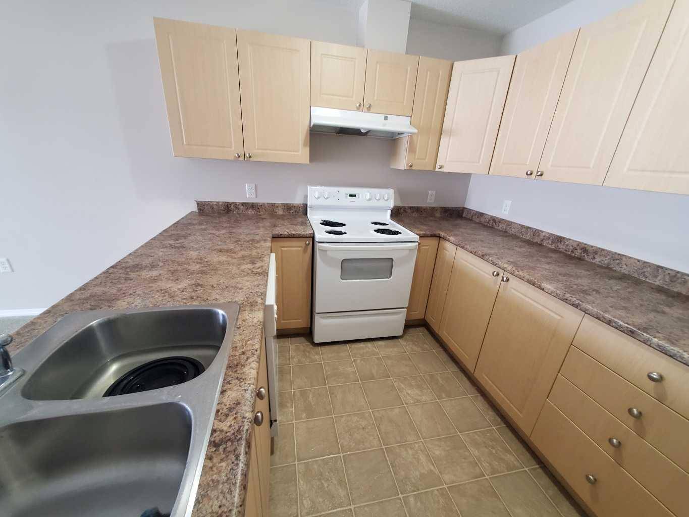 1615 41 Street #411, Edson, AB T7E 0A7