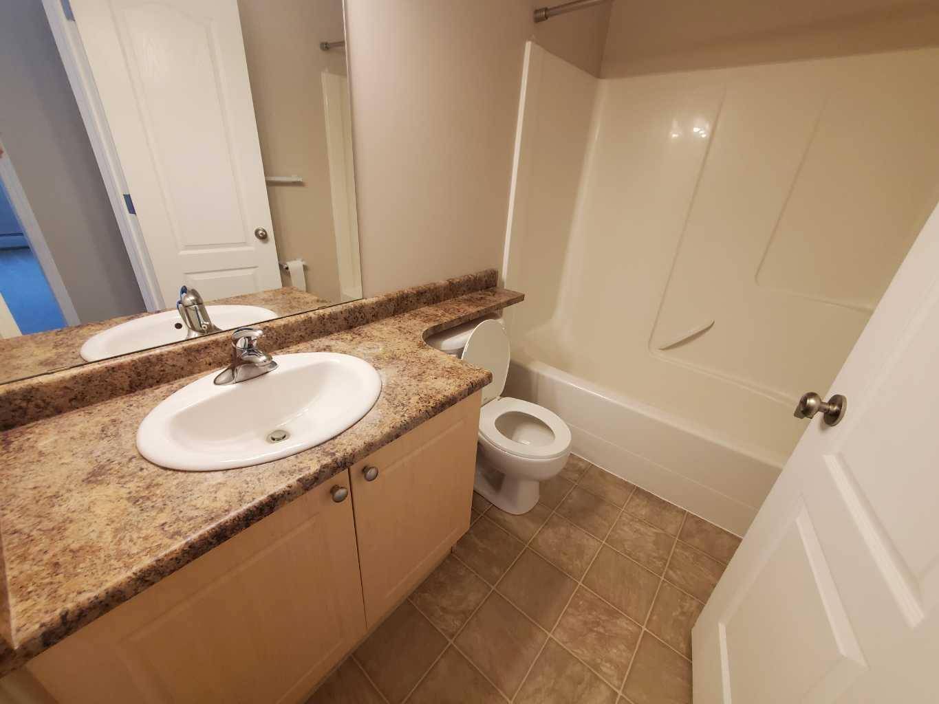 1615 41 Street #411, Edson, AB T7E 0A7