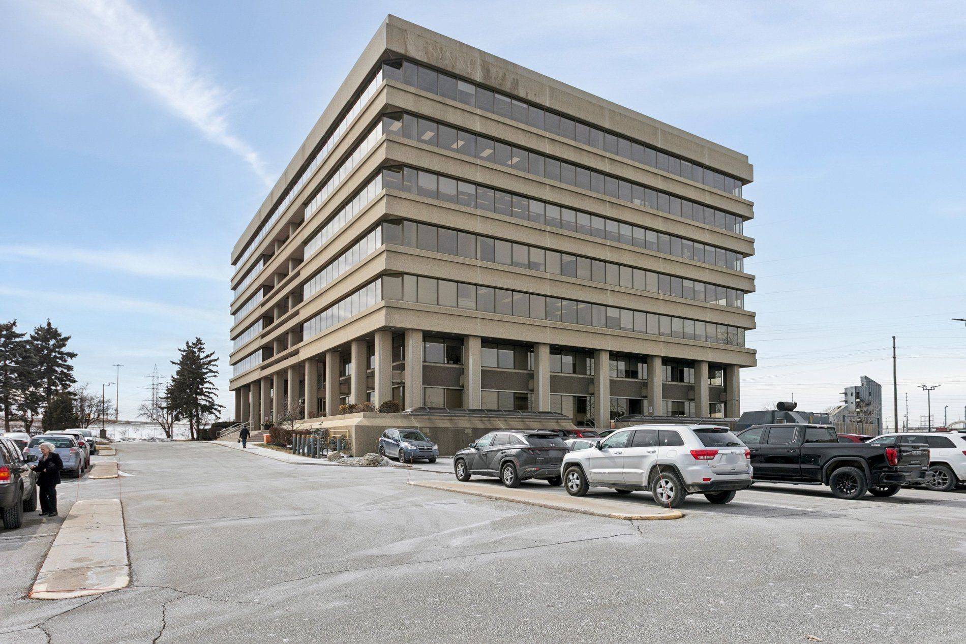 200 Ronson DR, Toronto W10, ON M9W 5Z9