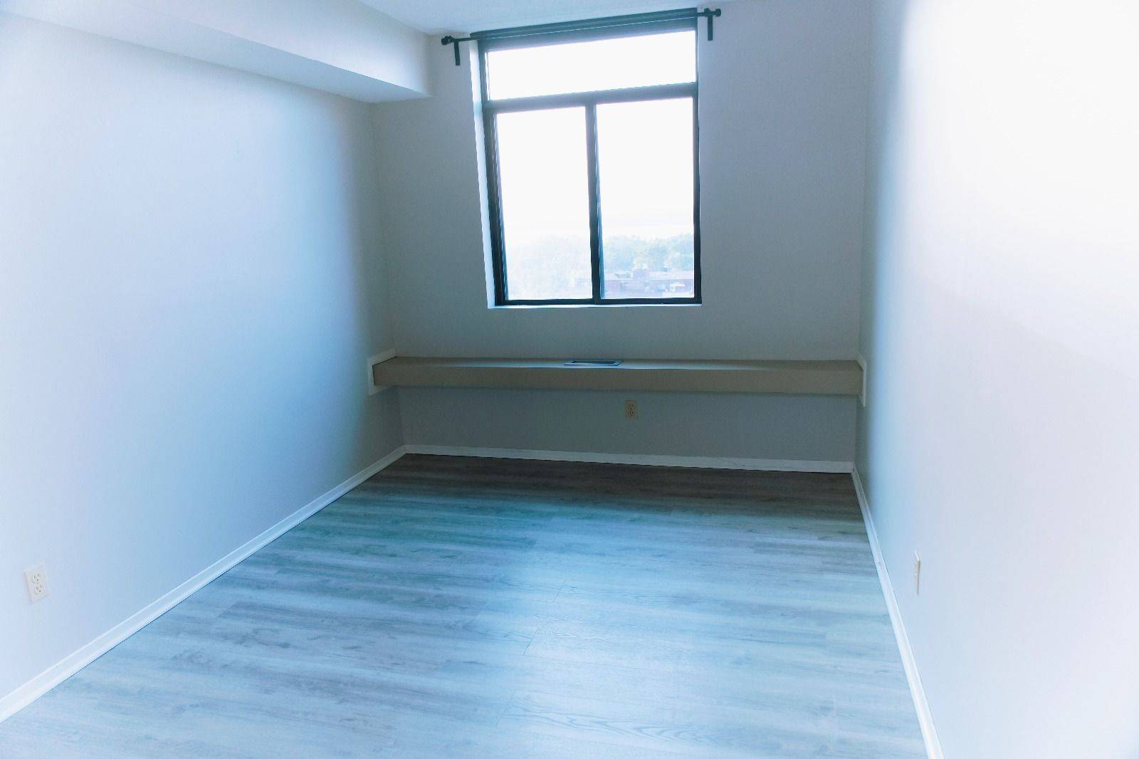 2871 Richmond RD #1516, Britannia Heights - Queensway Terrace N And Area, ON K2B 8M5