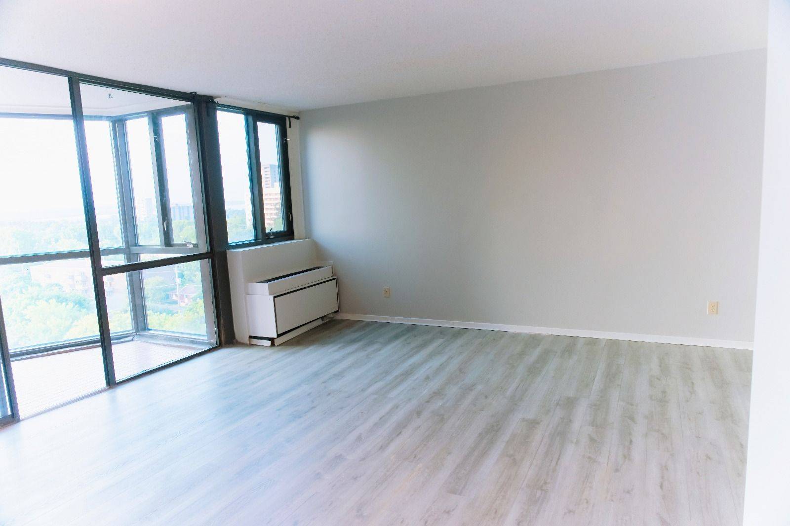 2871 Richmond RD #1516, Britannia Heights - Queensway Terrace N And Area, ON K2B 8M5