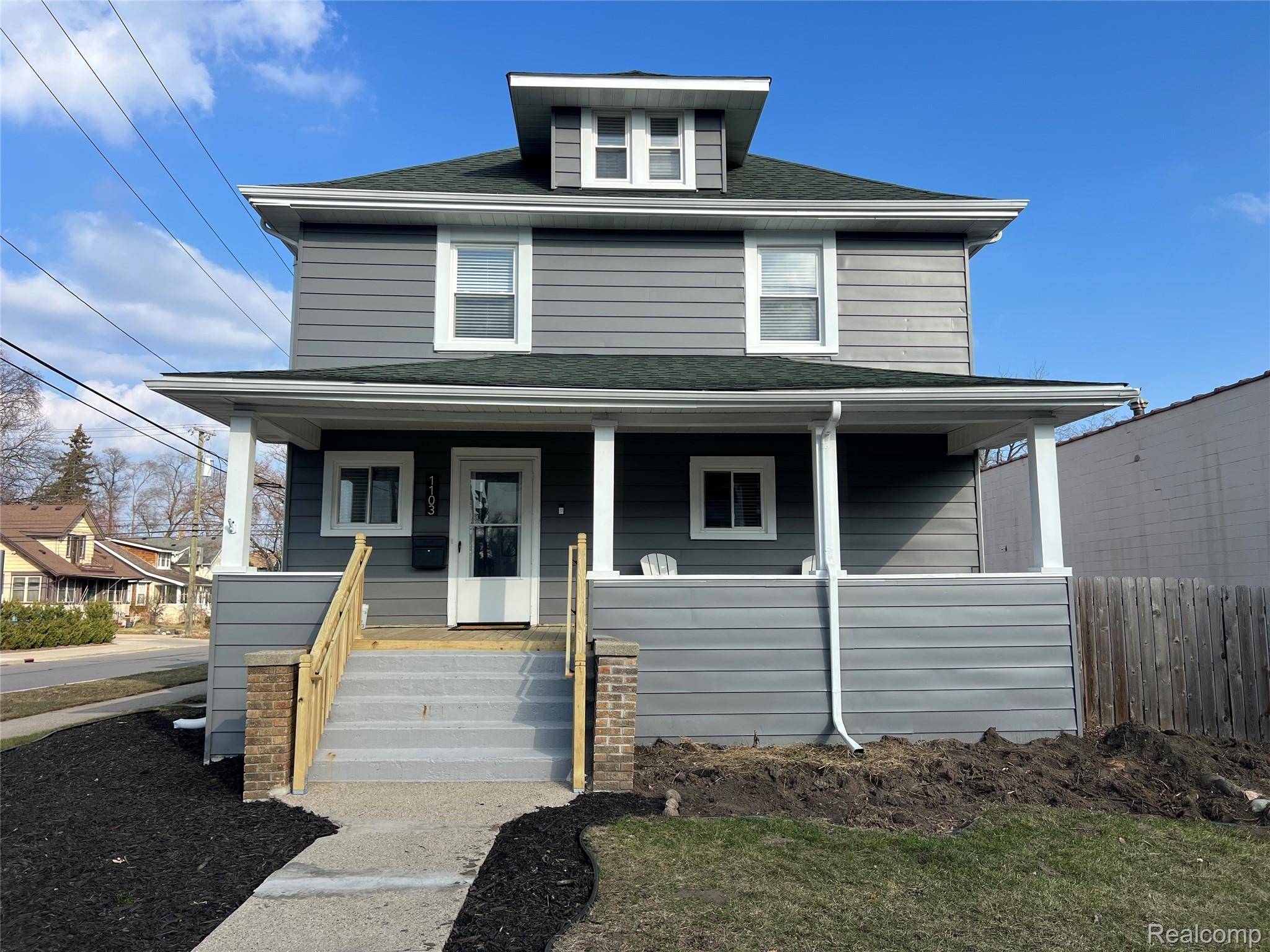 1103 S Washington AVE, Royal Oak Charter Township, MI 48067