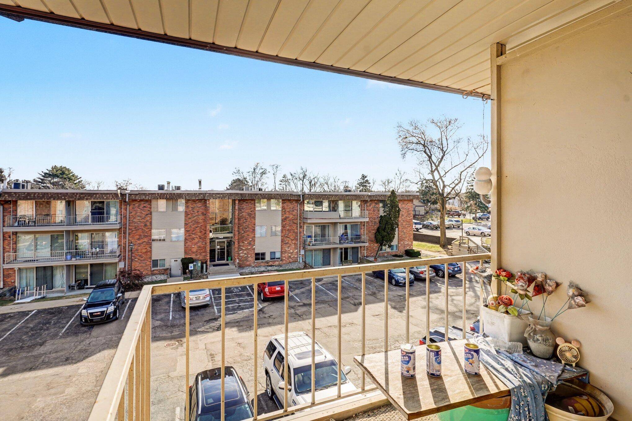 756 W Kilgore RD #302, Kalamazoo City, MI 49008