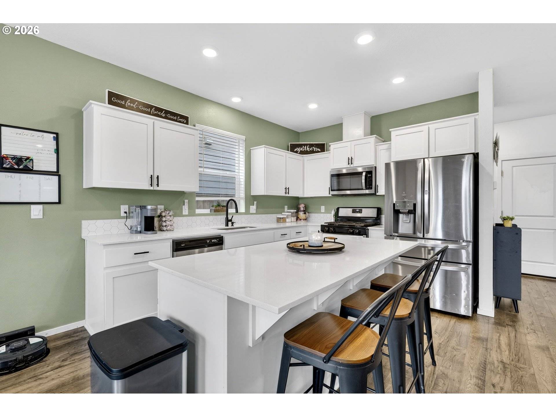 900 BEN BROWN LN, Woodburn, OR 97071