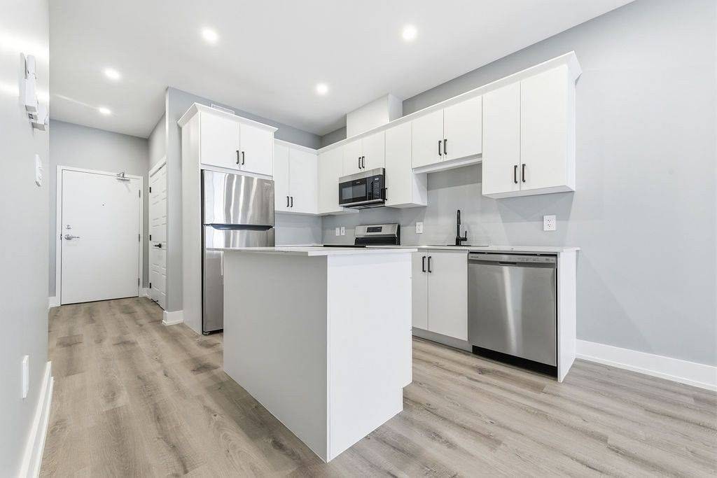 78A QUEEN ST #105, Bonnechere Valley, ON K0J 1T0