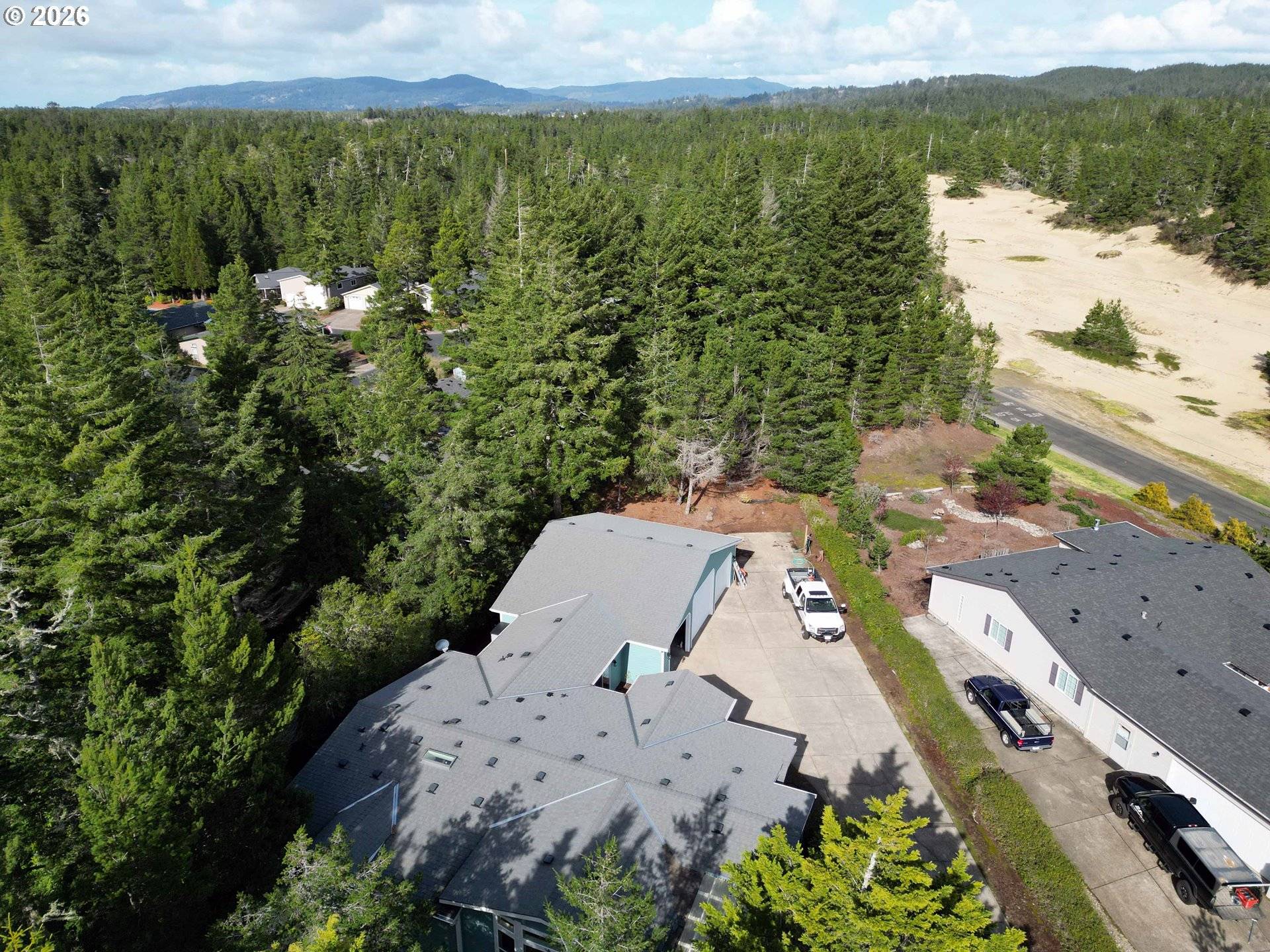 614 38TH PL, Florence, OR 97439