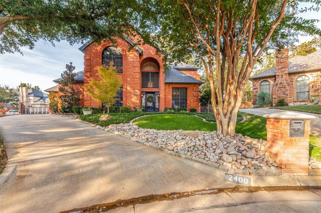 2400 Wild Rose Court, Arlington, TX 76006