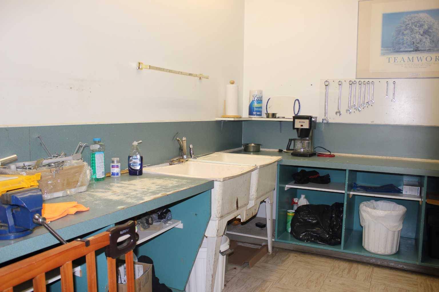 344 8 ST E, Brooks, AB T1R 0R6
