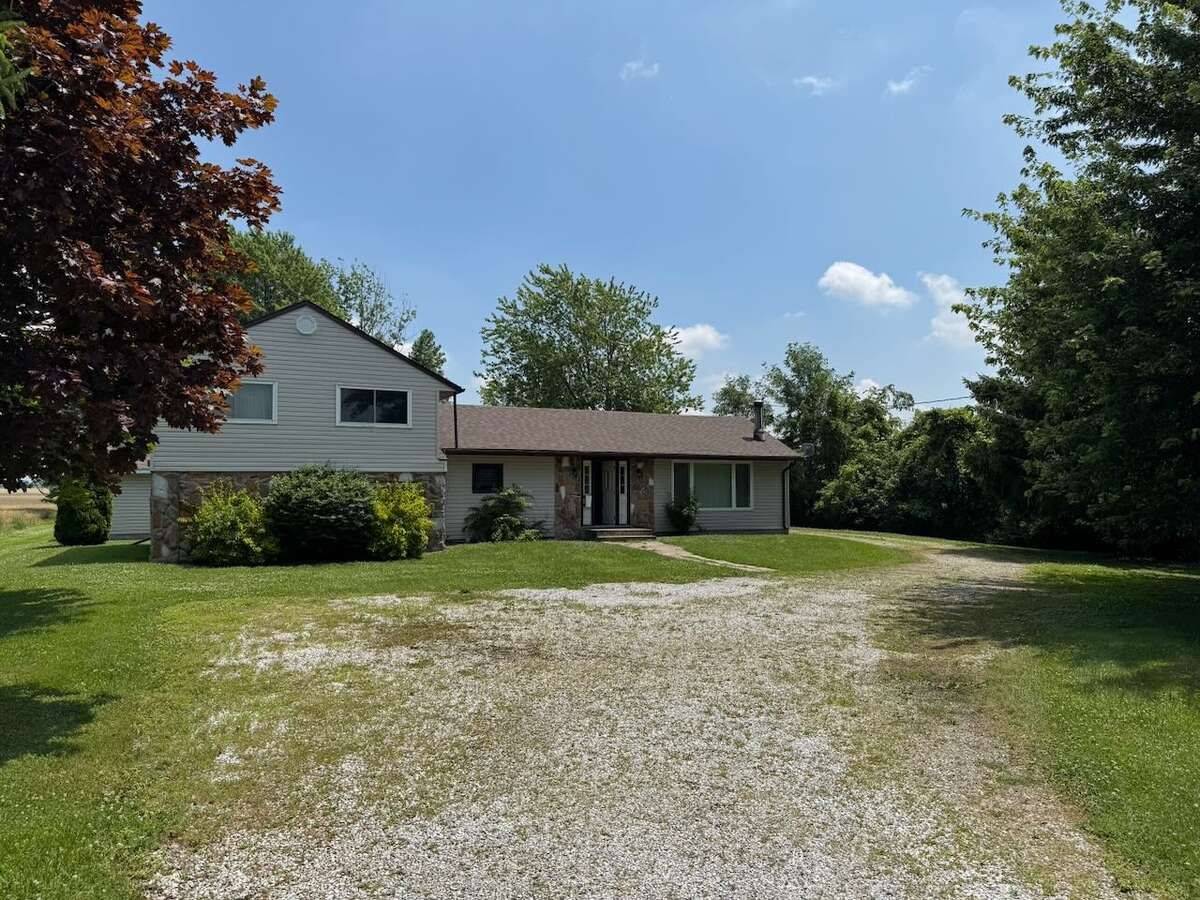 3104 St Clair Pkwy, St. Clair, ON N0P 1H0