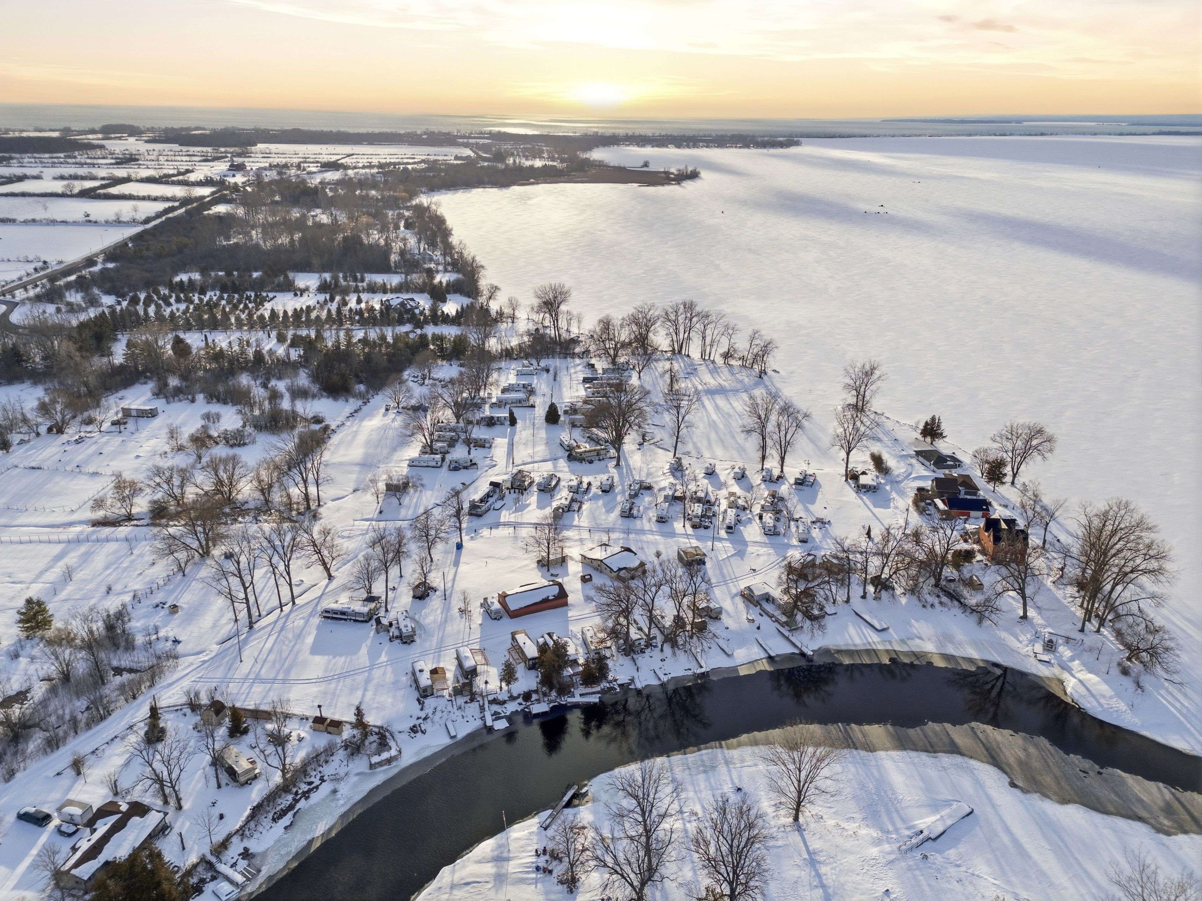 52 Sunset Lagoon DR, Prince Edward County, ON K0K 1T0