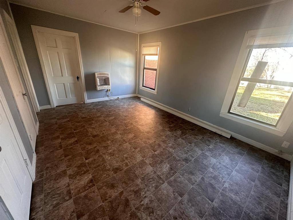 205 Hollywood Street, Coleman, TX 76834