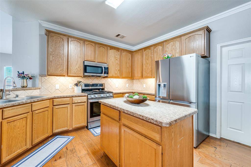 9900 HALF MOON Drive, Mckinney, TX 75072