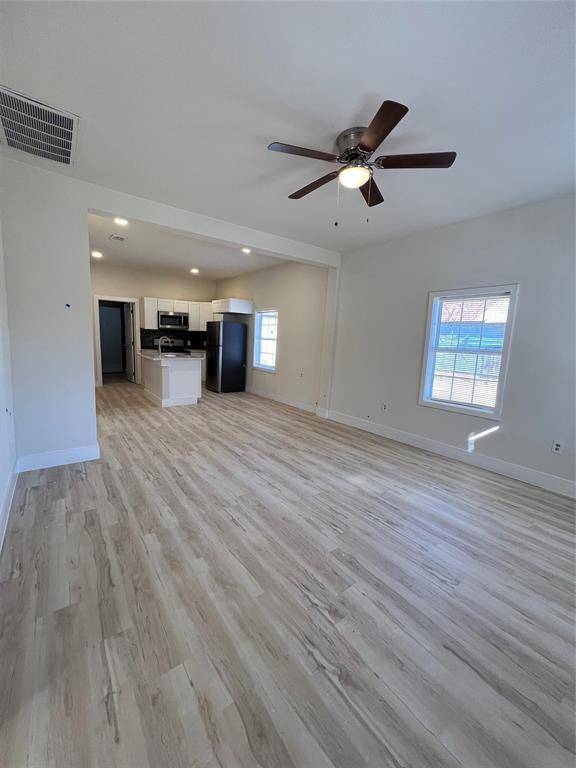 705 E 1st North Street, Kaufman, TX 75142