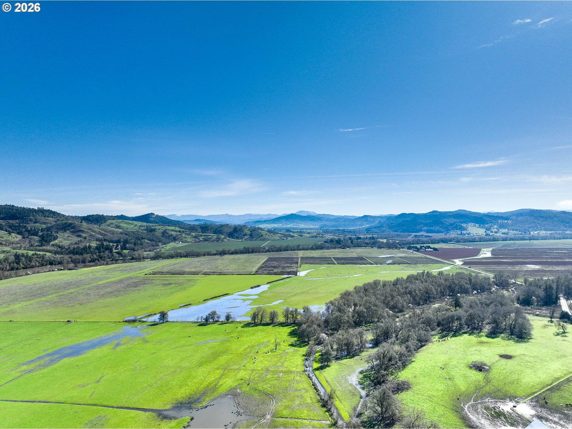 687 HUBBARD CREEK RD, Umpqua, OR 97486