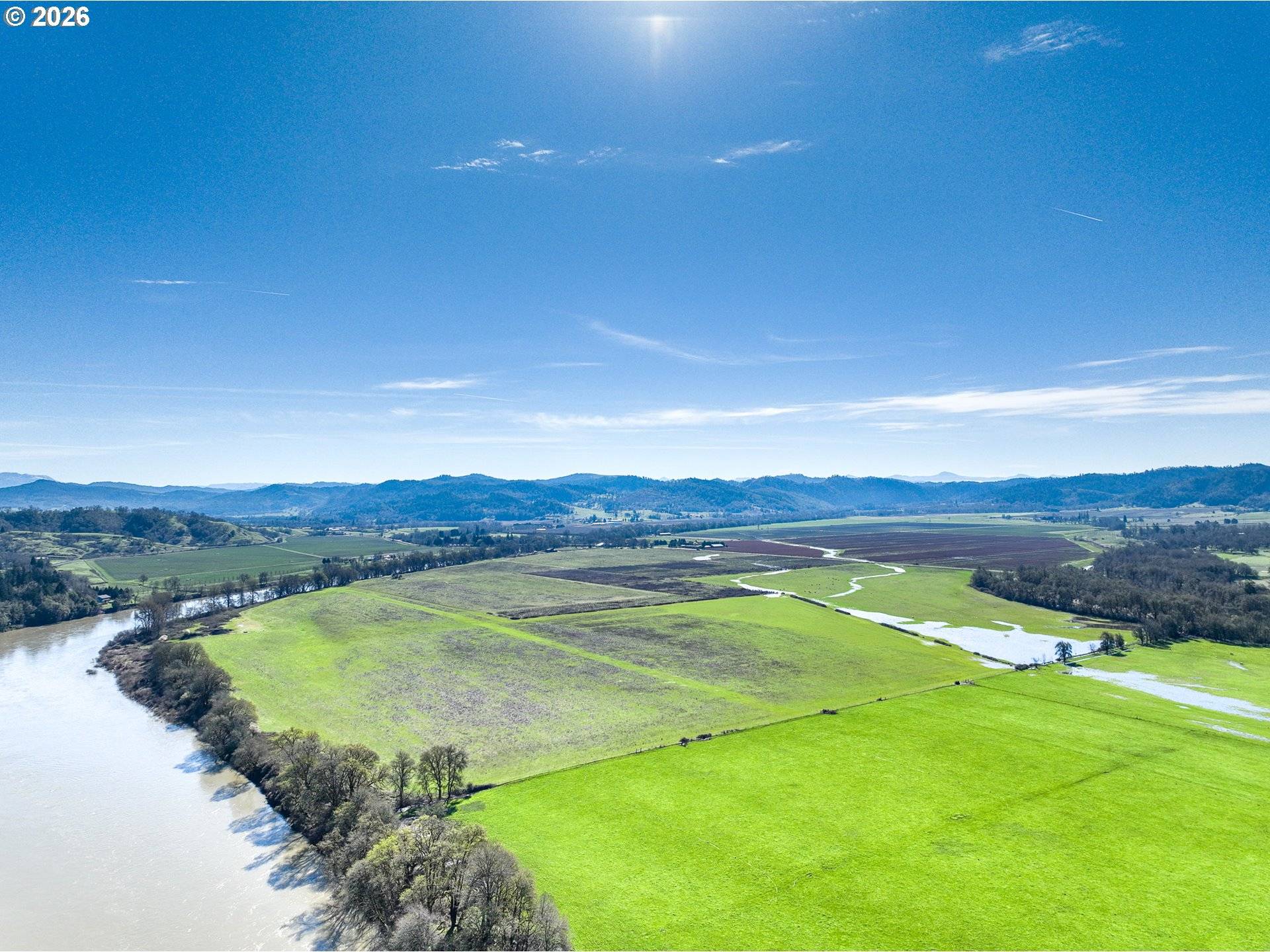 687 HUBBARD CREEK RD, Umpqua, OR 97486
