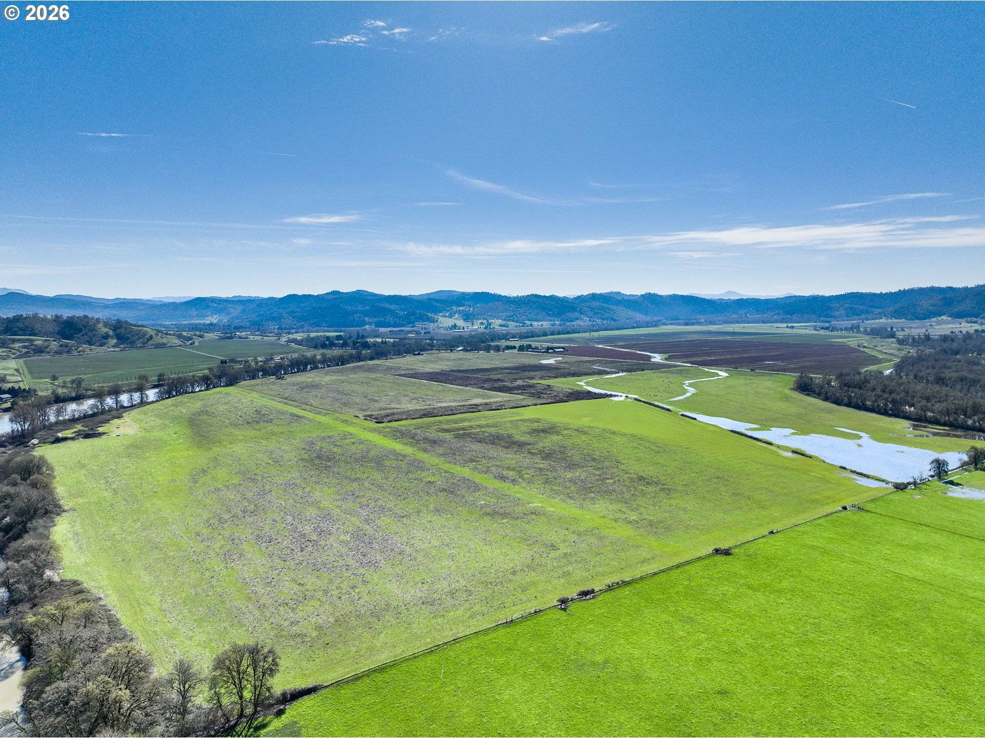 687 HUBBARD CREEK RD, Umpqua, OR 97486