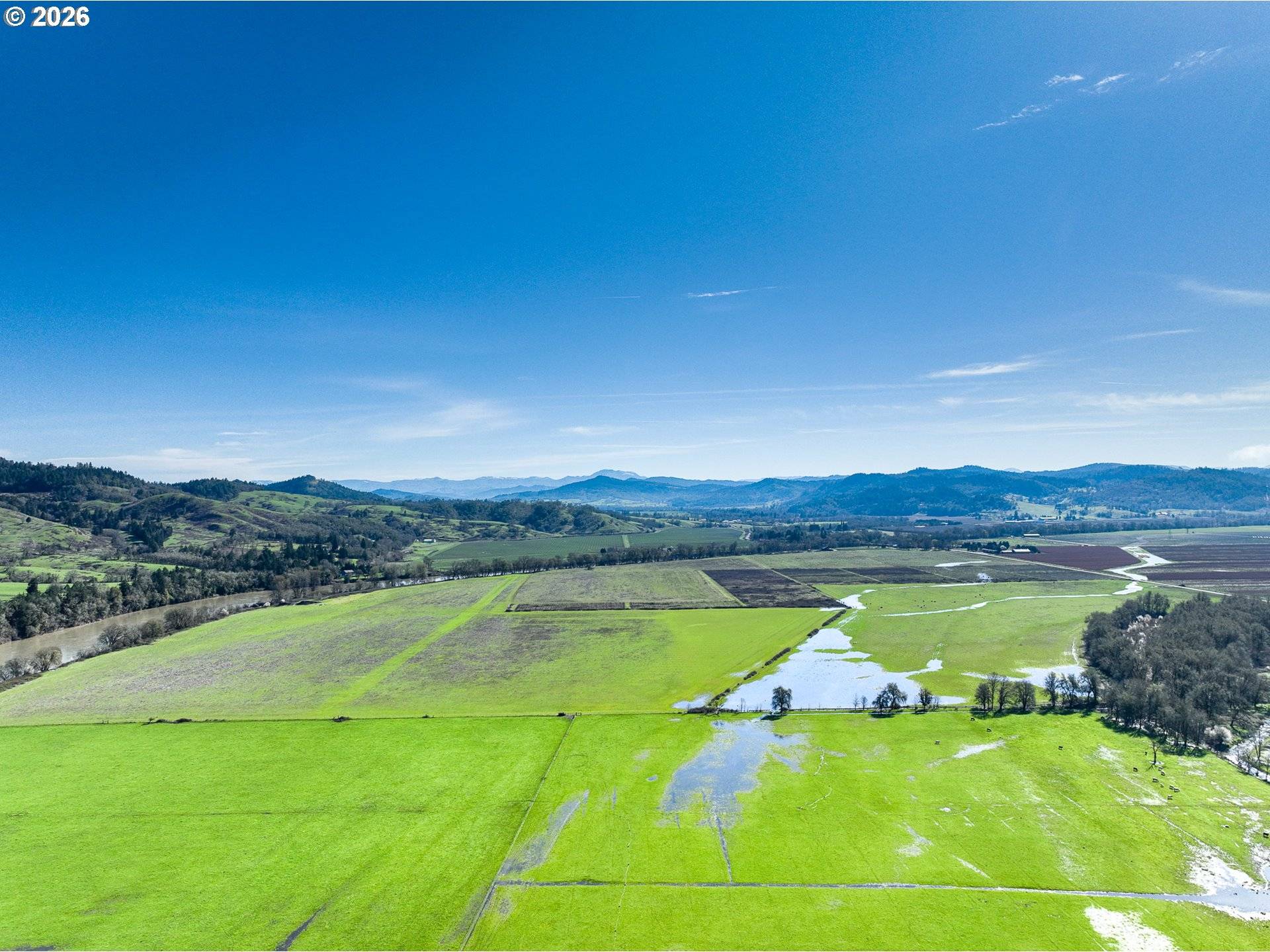 687 Hubbard Creek, Umpqua, OR 97486