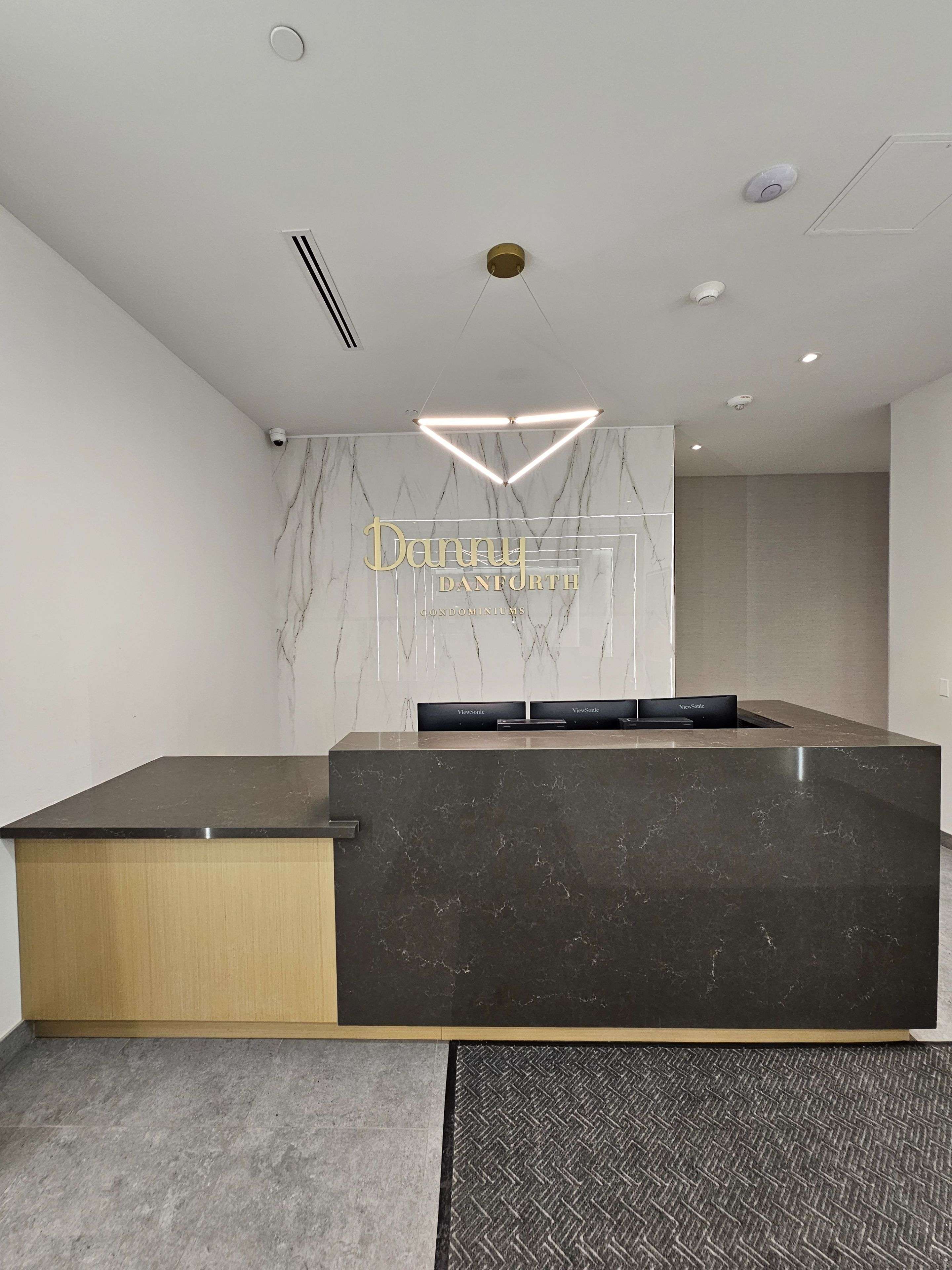 2369 Danforth AVE #801, Toronto E02, ON M4C 0B1
