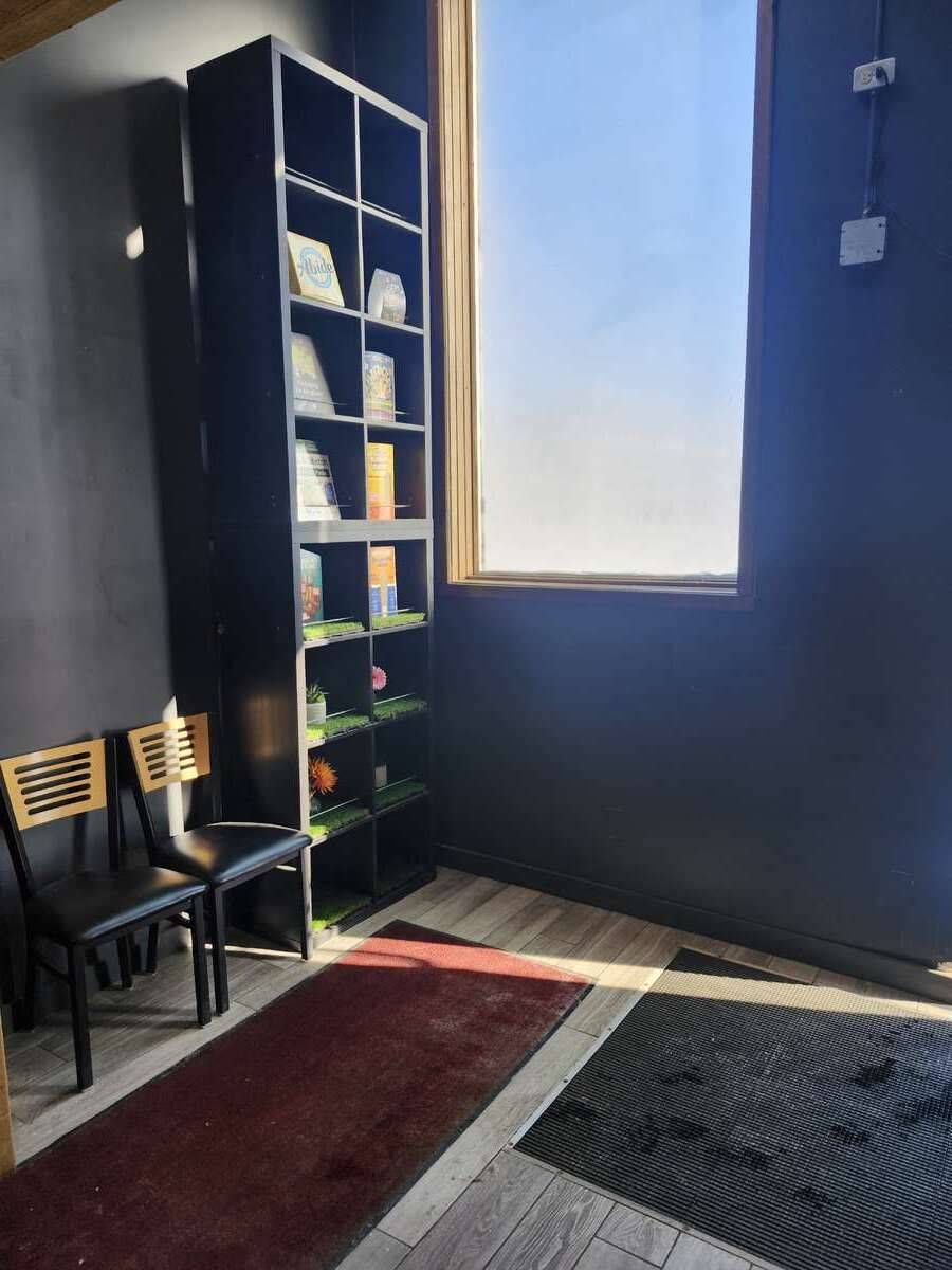 1080 Memorial AVE, Thunder Bay, ON P7B 4A3