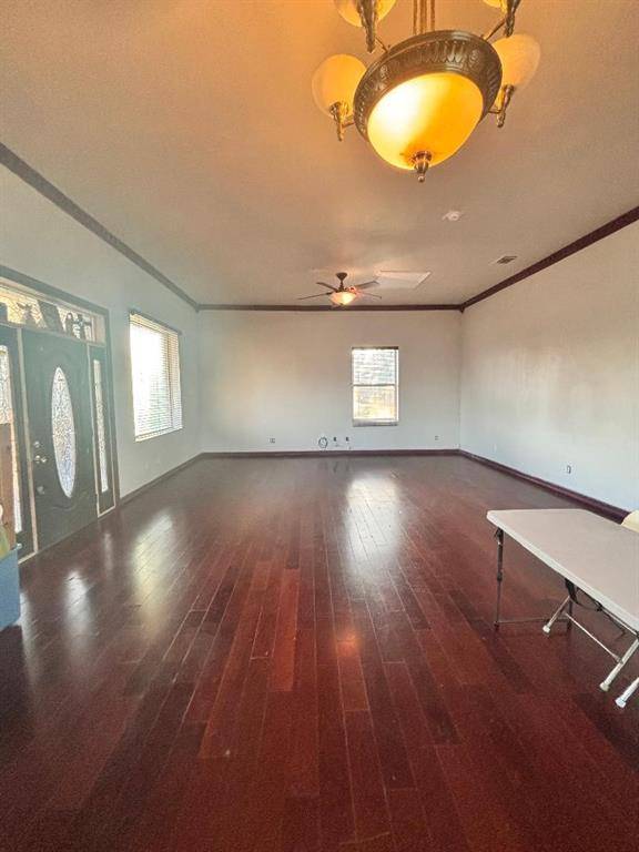 7508 Foster Drive, Lake Worth, TX 76135