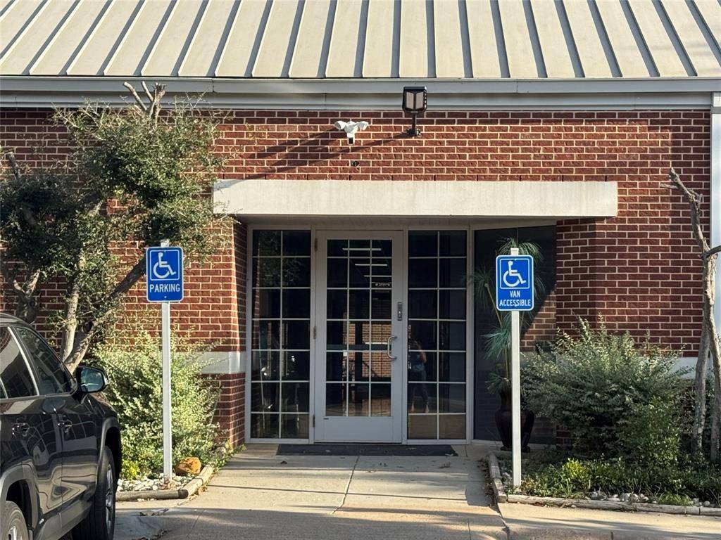 1735 Keller Springs Road, Carrollton, TX 75006