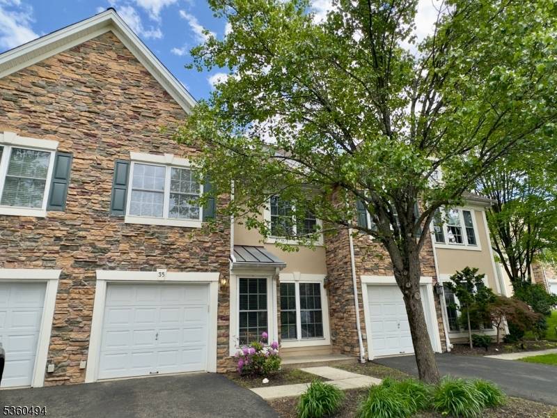 35 Magnolia Way #35, North Haledon Boro, NJ 07508