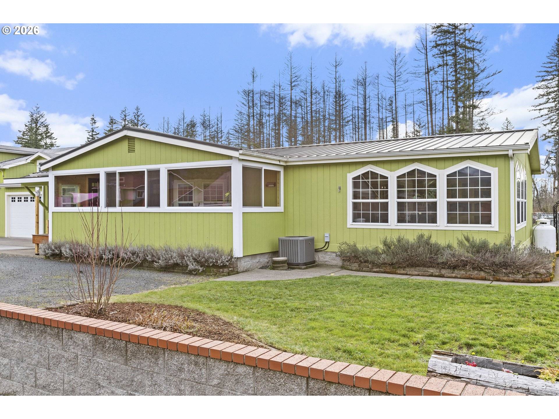 128 LOUISA ST, Gates, OR 97346