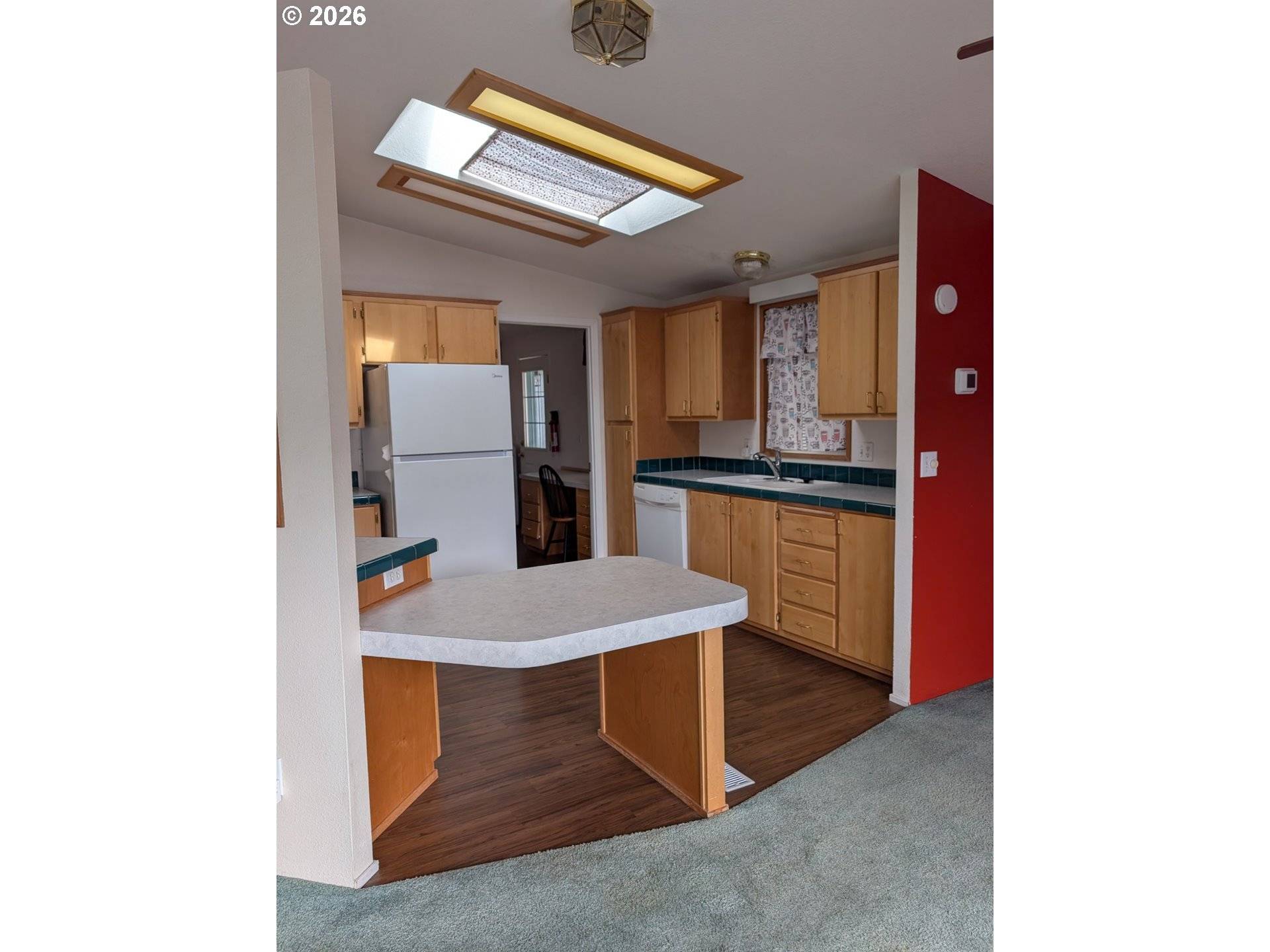 205 W RIVER RIDGE AVE, Roseburg, OR 97471