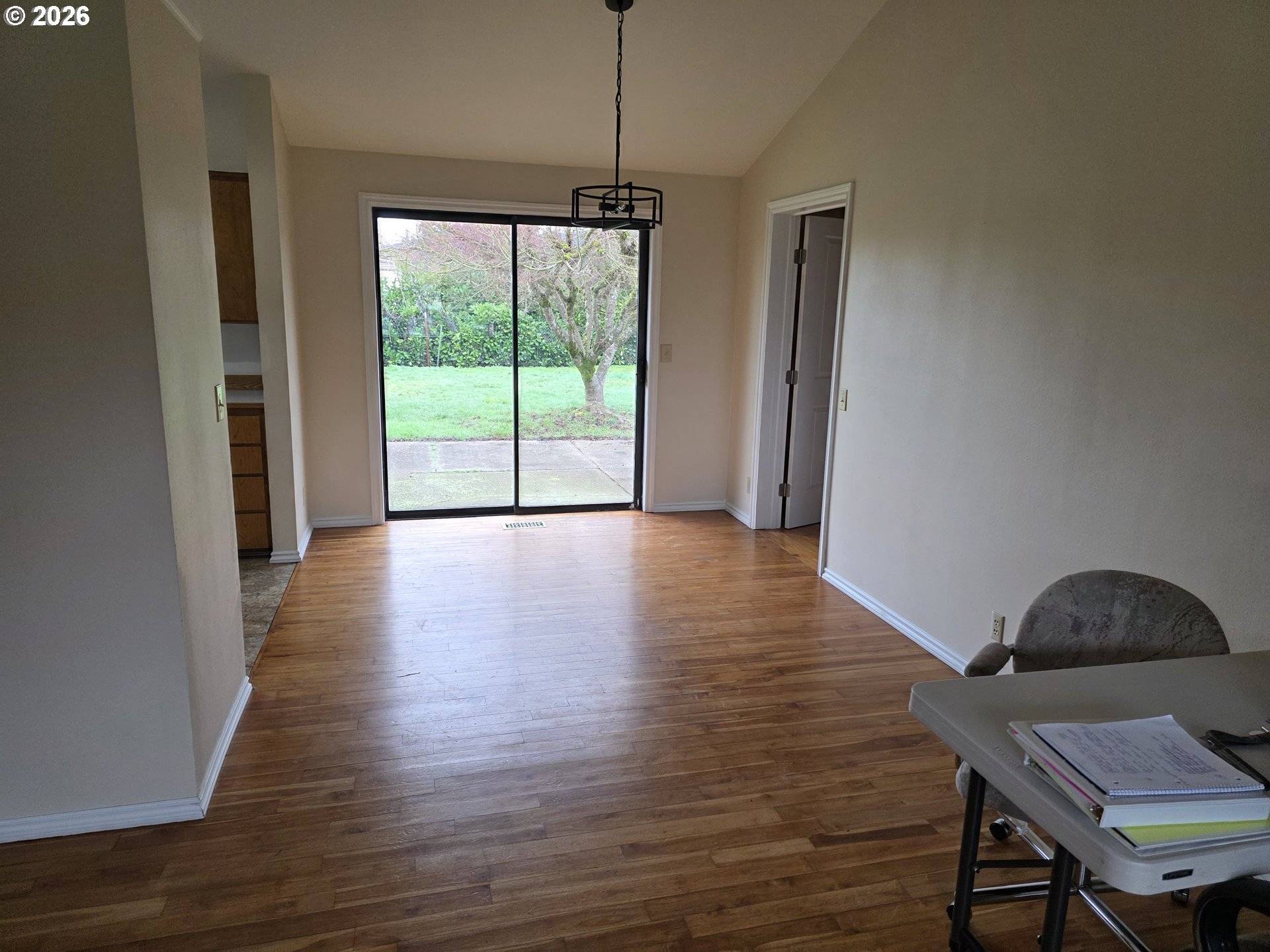 557 S 44TH ST, Springfield, OR 97478