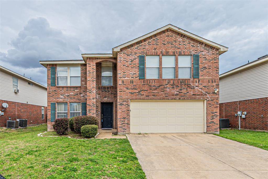 3016 Cesareo Drive, Grand Prairie, TX 75052