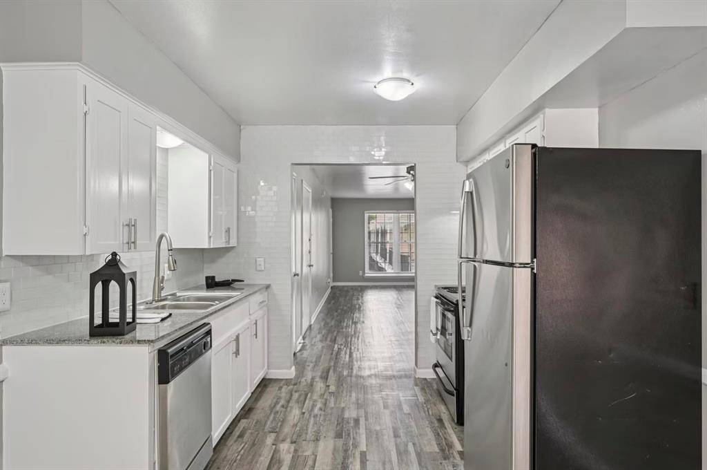 6151 E Mockingbird Lane, Dallas, TX 75214