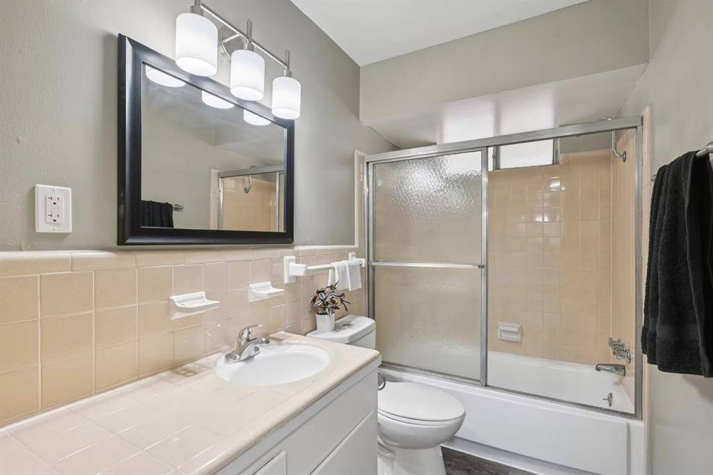 6151 E Mockingbird Lane, Dallas, TX 75214