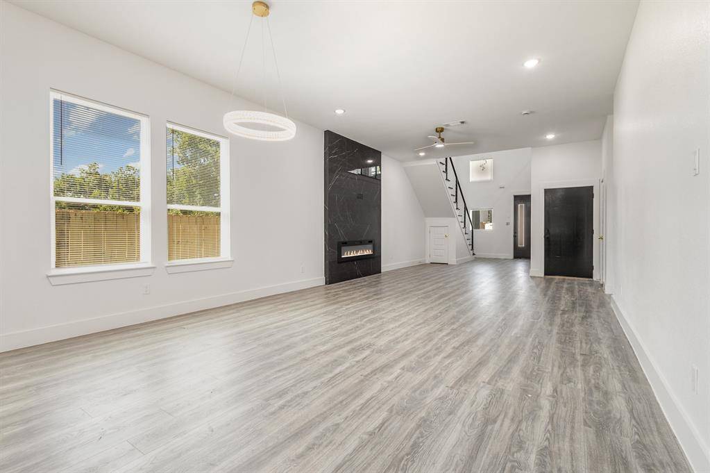 5116 Wynell Street, Dallas, TX 75241