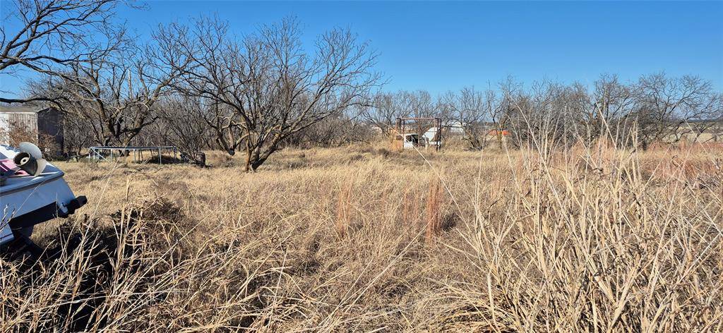 701 State Highway 148 N, Henrietta, TX 76365