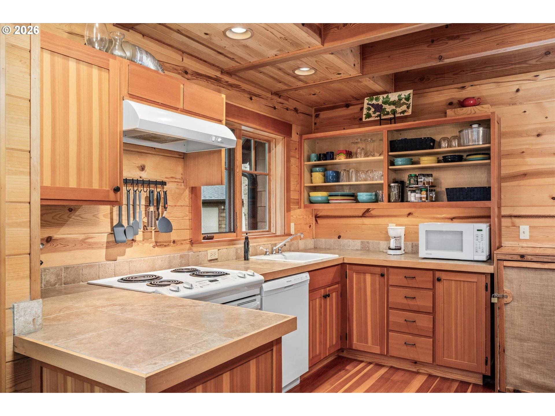 56483 MCKENZIE HWY #16, Mc Kenzie Bridge, OR 97413