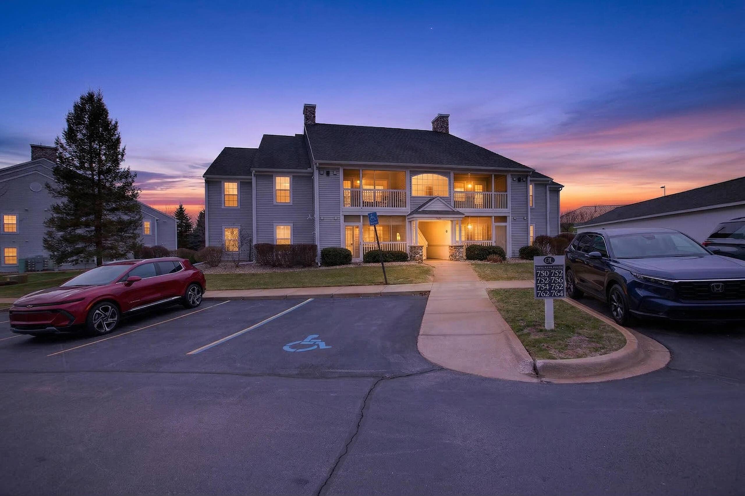 758 W Barrington CIR, Summit Twp, MI 49203