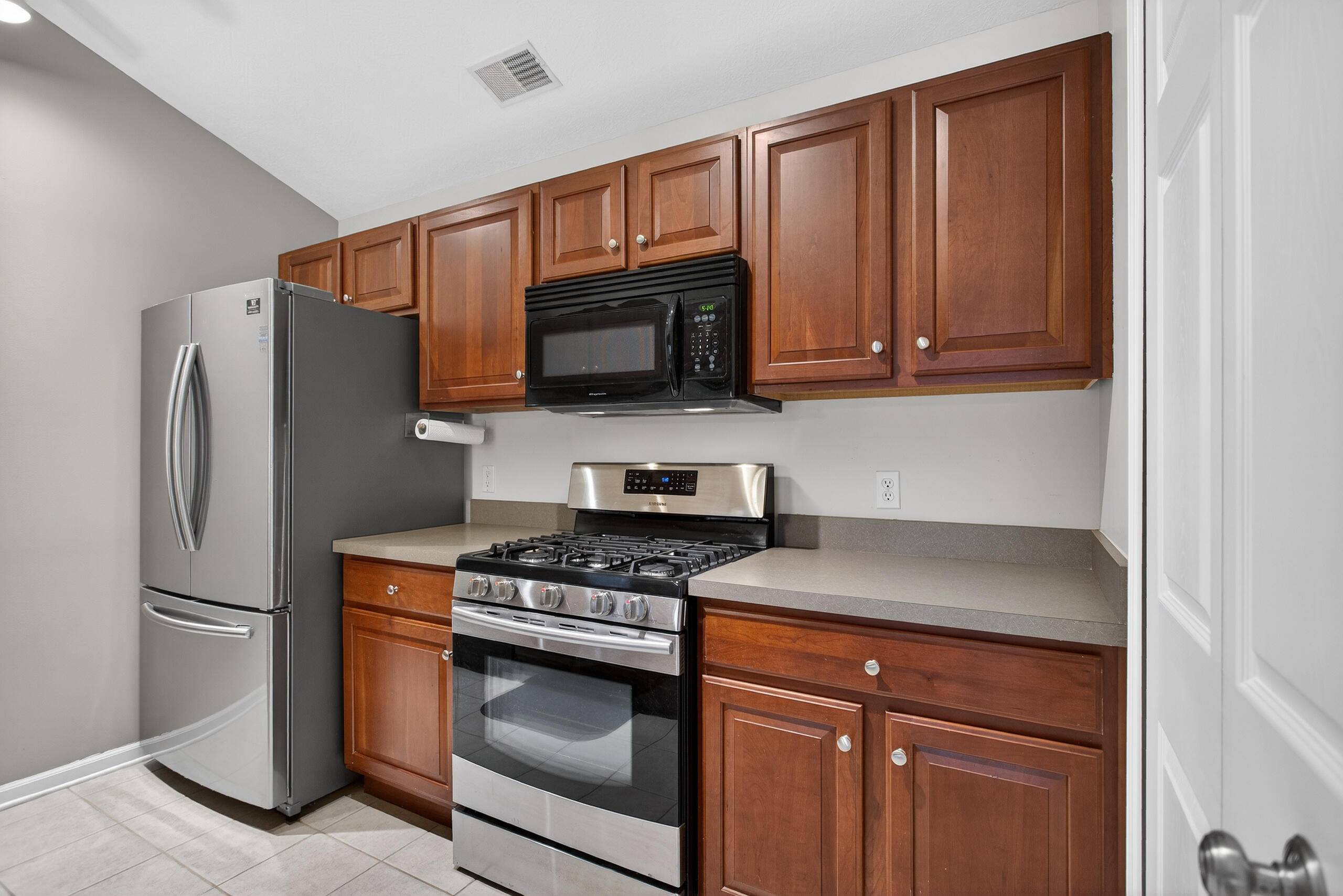 758 W Barrington CIR, Summit Twp, MI 49203