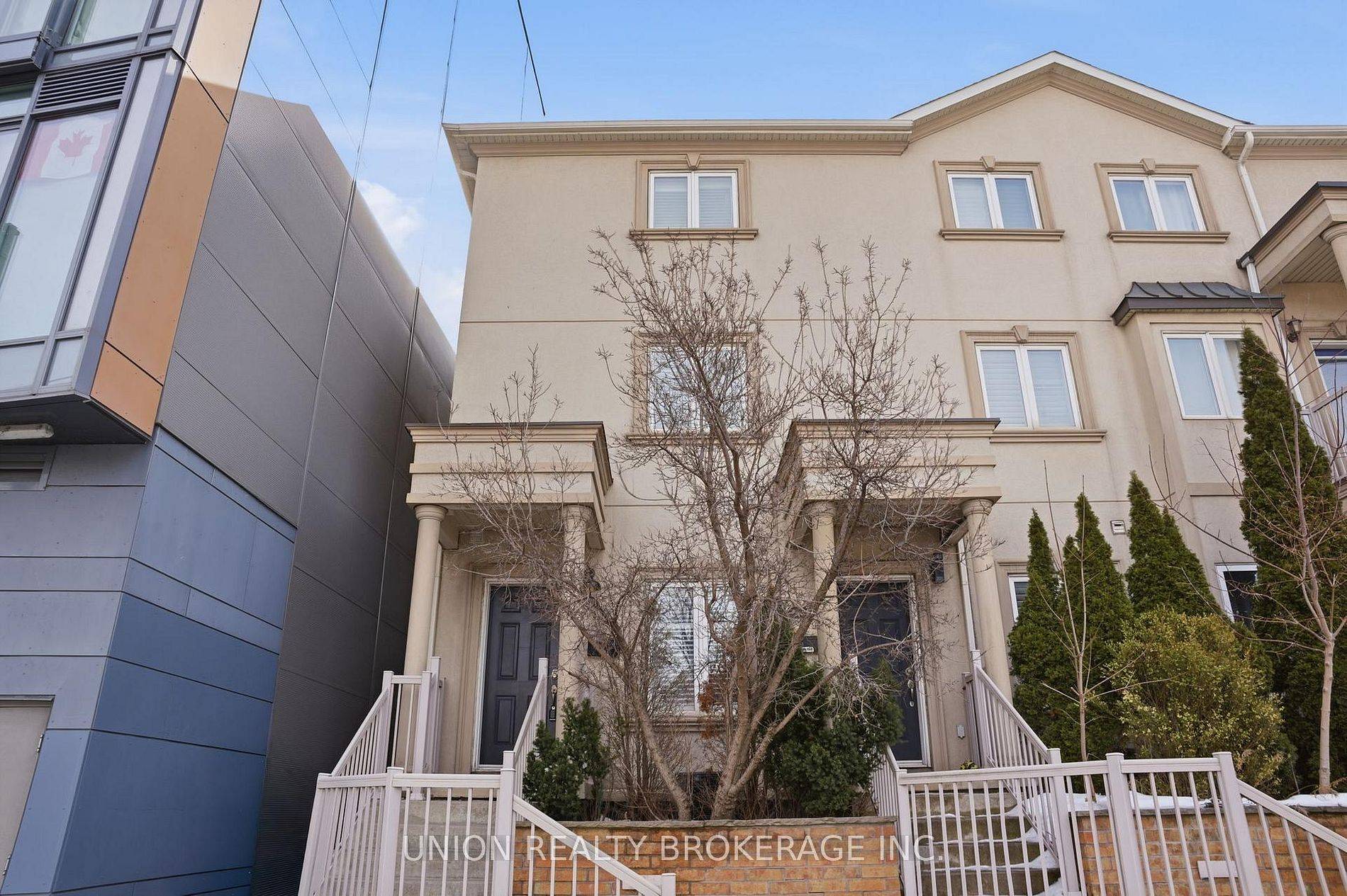 293 Kingston RD, Toronto E02, ON M4L 1T6