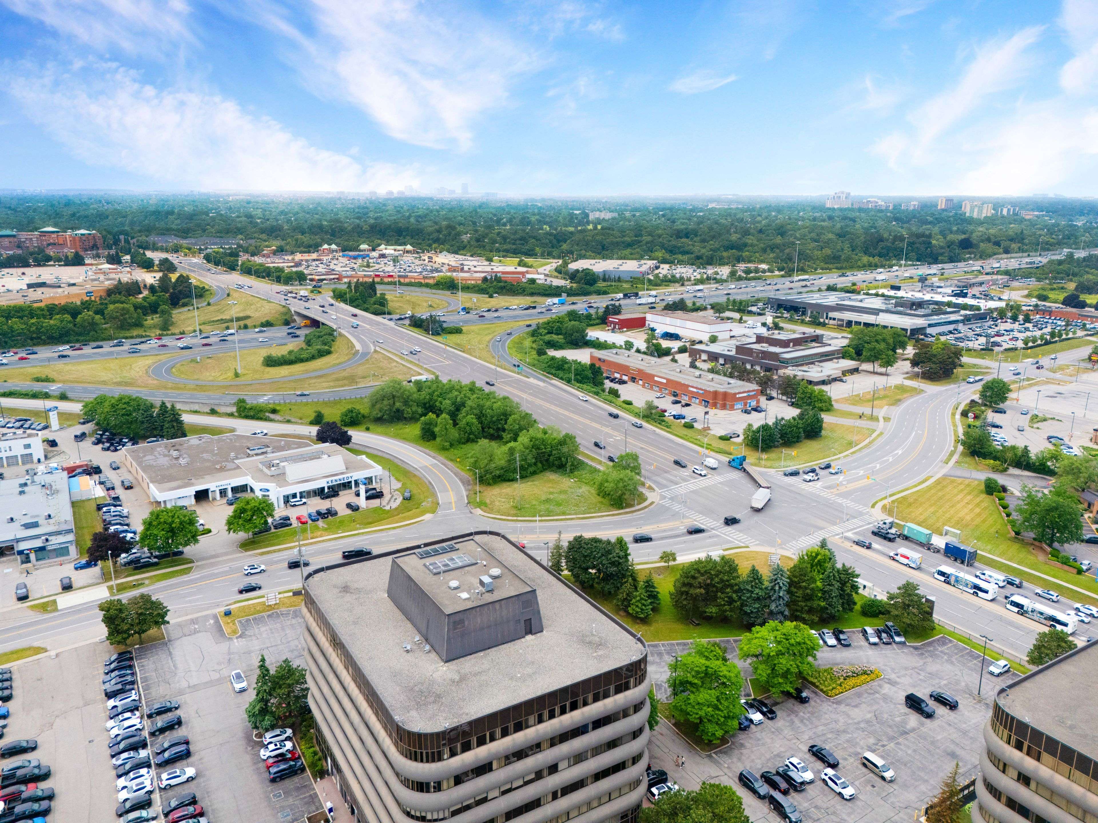 710 Dorval DR #600-10, Oakville, ON L6K 3V7