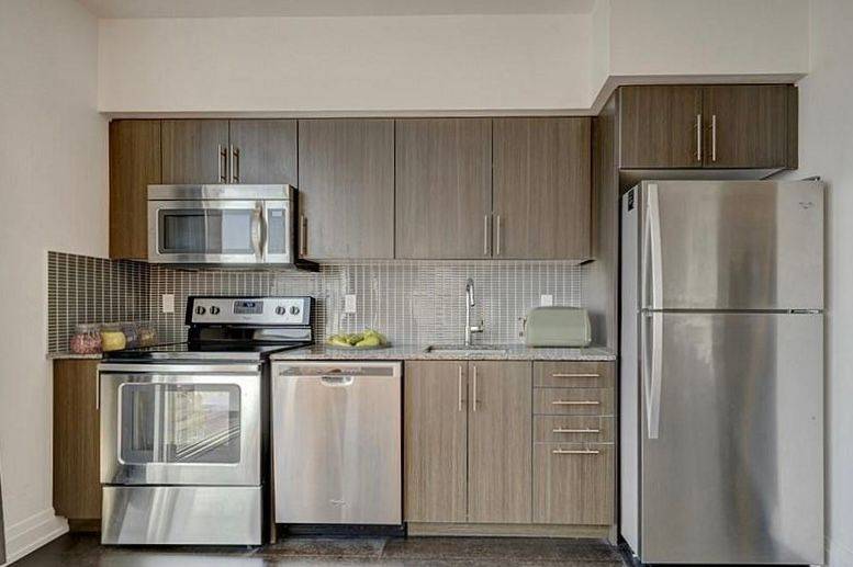 65 Speers RD #515, Oakville, ON L6K 0J1