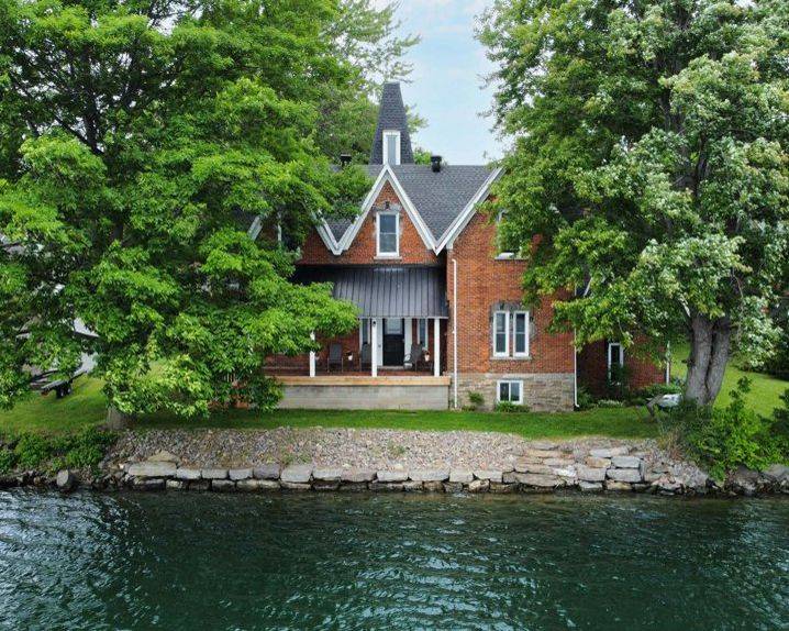 81 Lakeshore DR, South Dundas, ON K0C 1X0