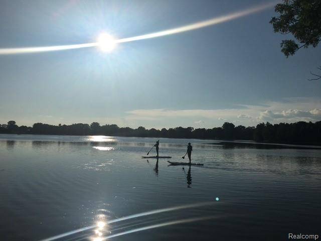 00 Rolling Acres DR, Brandon Charter Township, MI 48462