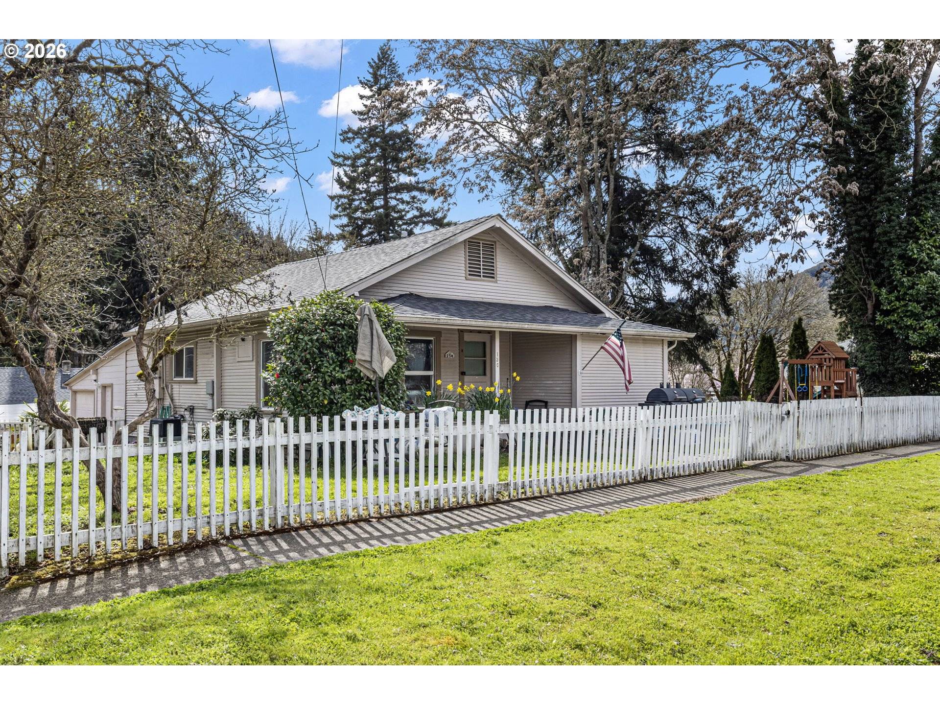 150 NE BROADWAY ST, Myrtle Creek, OR 97457