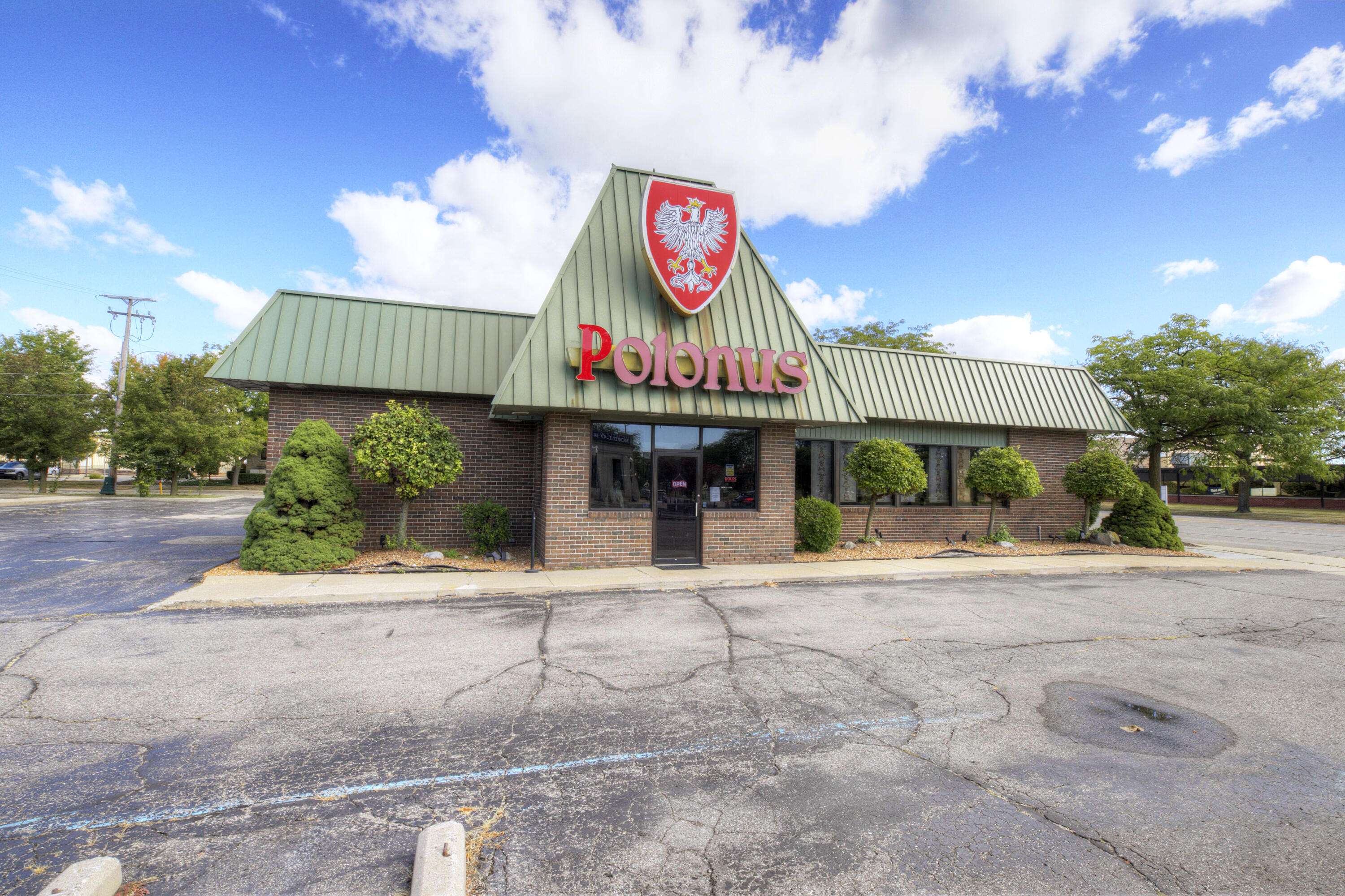 1744 Biddle AVE, Wyandotte City, MI 48192