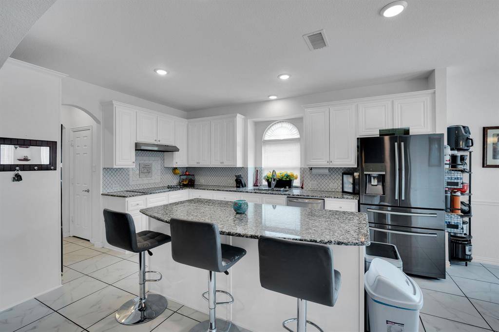 262 Brook Meadow Drive, Midlothian, TX 76065